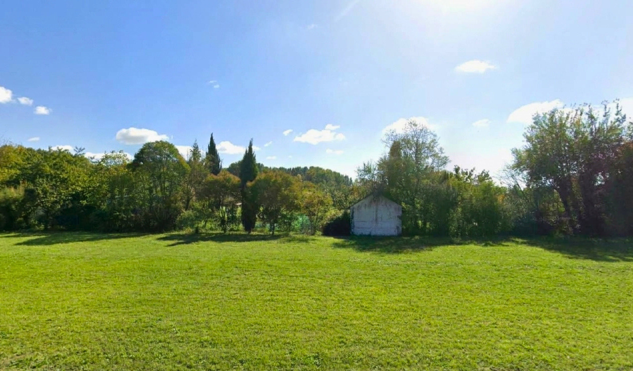 Terrain à vendre à Celles, 1 200 m² – photo 1 sur 1